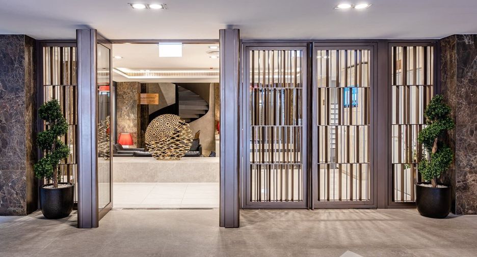 For sale 2 bedrooms condo in Watthana, Bangkok