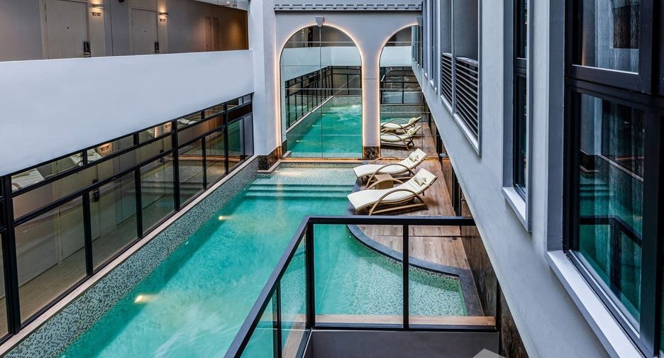 For sale 2 bedrooms condo in Watthana, Bangkok