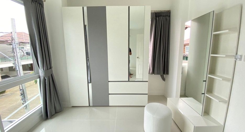 For sale 3 bedrooms house in Sai Noi, Nonthaburi