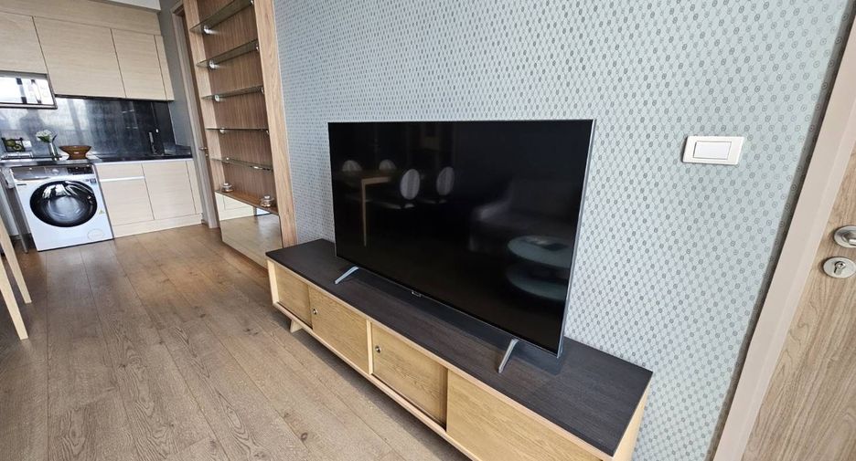 For sale 2 bedrooms condo in Khlong Toei, Bangkok