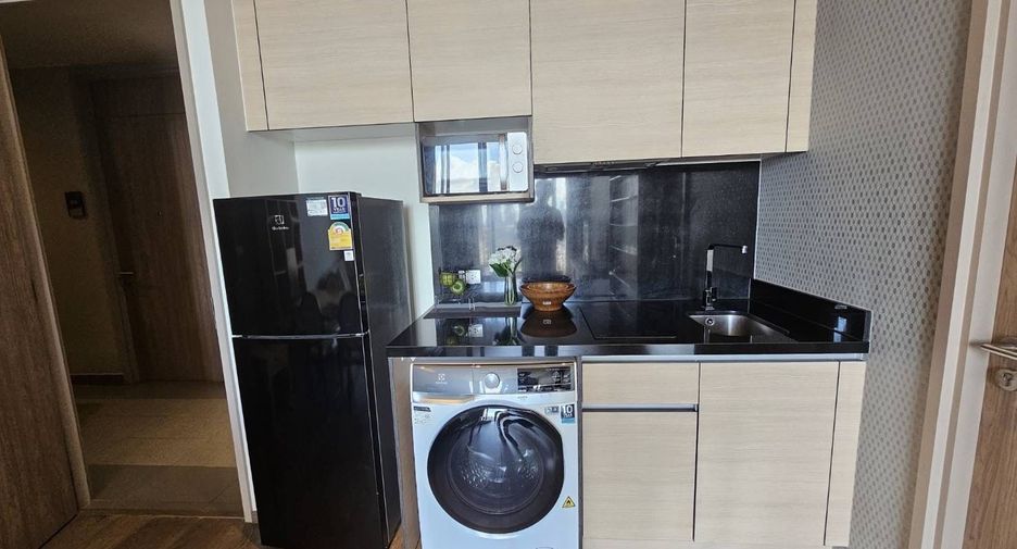 For sale 2 bedrooms condo in Khlong Toei, Bangkok