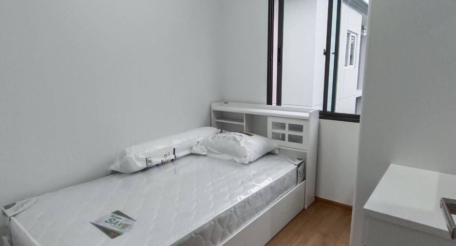 For rent 3 bedrooms townhouse in Khlong Luang, Pathum Thani