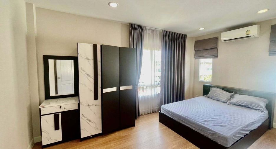 Haus zur Miete mit 5 Zimmer in Thanyaburi, Pathum Thani