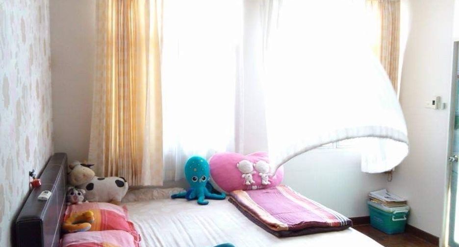 For sale 4 bedrooms house in Mueang Samut Sakhon, Samut Sakhon