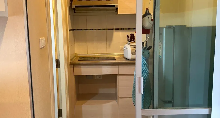 For sale 1 bed condo in Yan Nawa, Bangkok