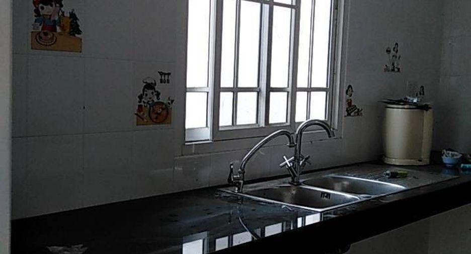 For sale 4 bedrooms house in Mueang Phitsanulok, Phitsanulok