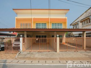 For sale 2 bedrooms townhouse in Mueang Phrae, Phrae