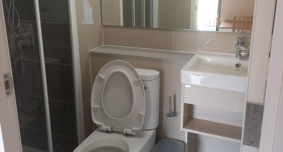 For sale 1 bed condo in Suan Luang, Bangkok