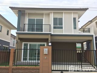 For sale 3 bedrooms house in Mueang Samut Prakan, Samut Prakan