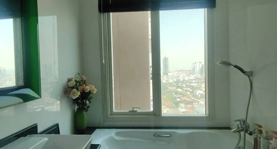 For sale 2 bedrooms condo in Bang Kho Laem, Bangkok
