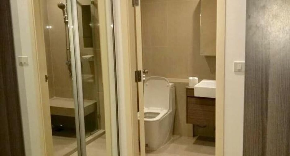 Продажа 1 кровать кондо в Хуаи Кхщанг, Бангкок