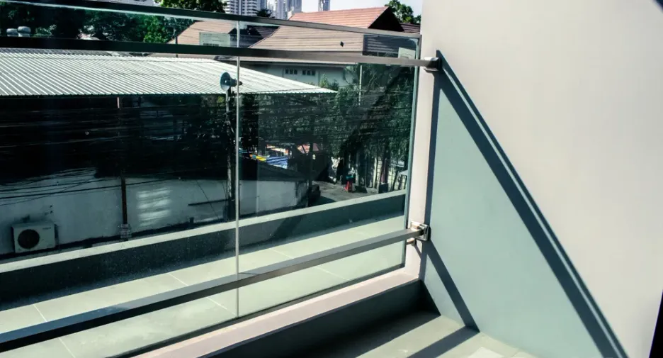For sale 1 bed condo in Khlong Toei, Bangkok
