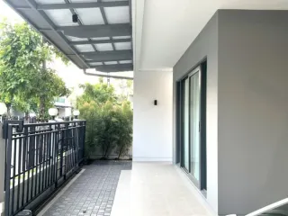 出售 和 出租 4 卧室 独立屋 在 Mueang Pathum Thani, Pathum Thani