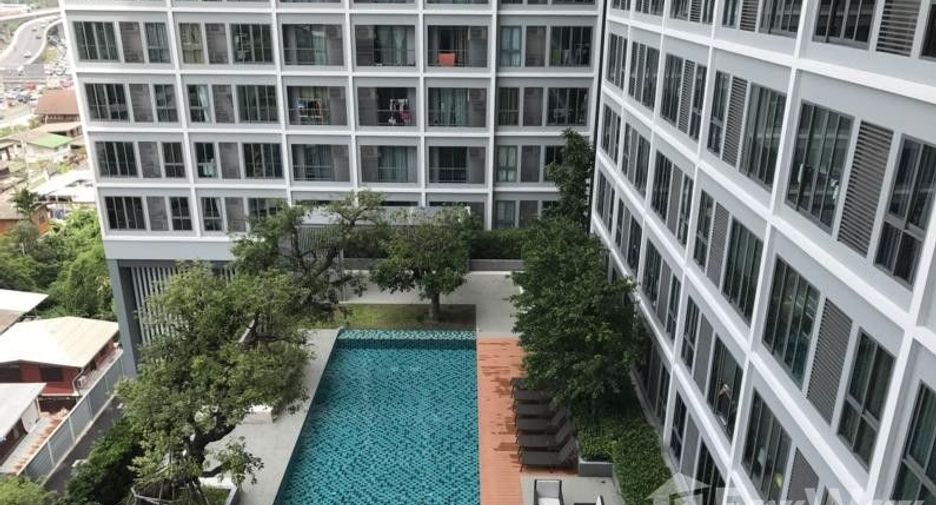 For sale 1 bed condo in Thon Buri, Bangkok