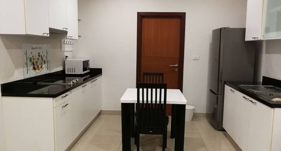 For sale 1 bed condo in Yan Nawa, Bangkok