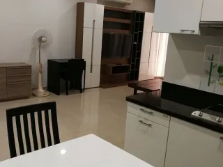 For sale 1 bed condo in Yan Nawa, Bangkok