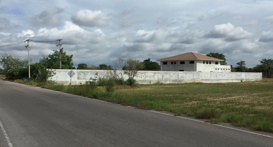 For sale 6 bedrooms house in Mueang Chaiyaphum, Chaiyaphum