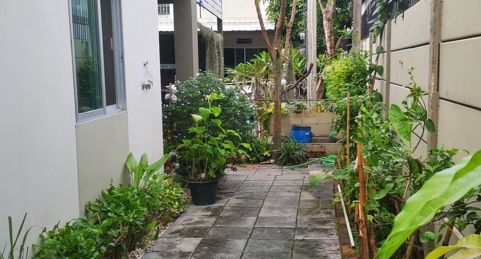 For sale 3 bedrooms townhouse in Bang Kruai, Nonthaburi