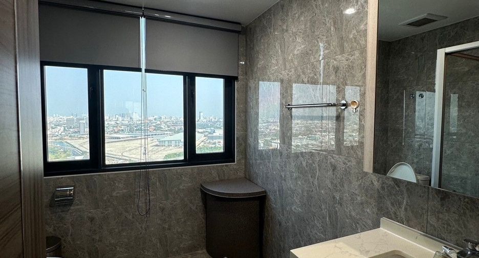 For sale 2 bedrooms condo in Huai Khwang, Bangkok