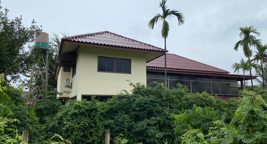 For sale 3 bedrooms house in Pa Sang, Lamphun