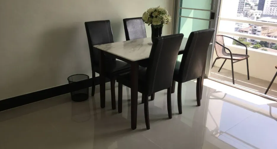 For sale 2 bedrooms condo in Watthana, Bangkok