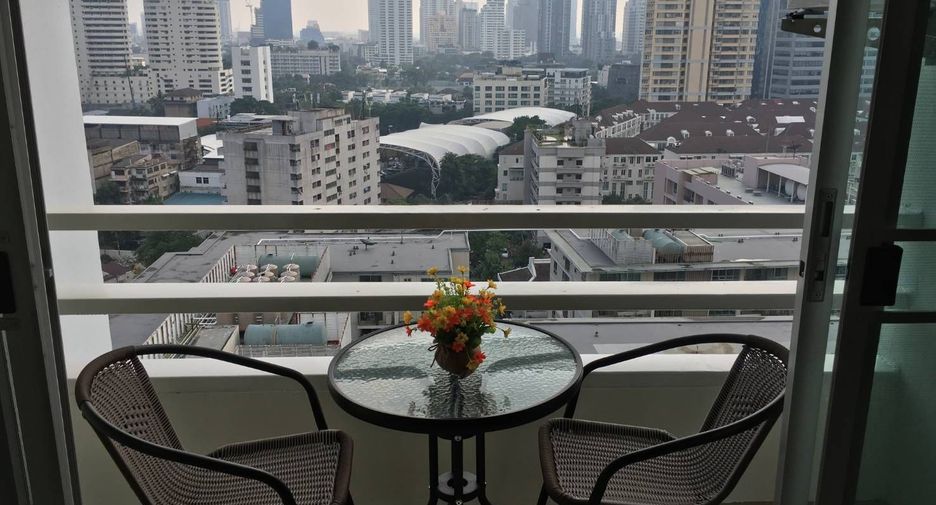 For sale 2 bedrooms condo in Watthana, Bangkok