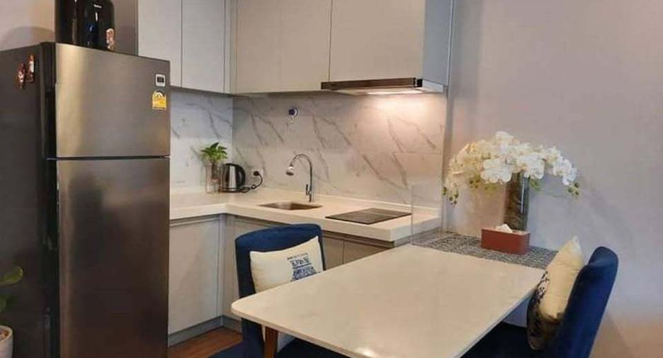 For sale 1 bed condo in Huai Khwang, Bangkok