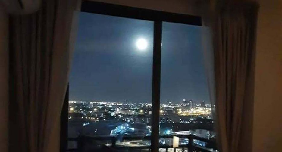 For sale 1 bed condo in Huai Khwang, Bangkok