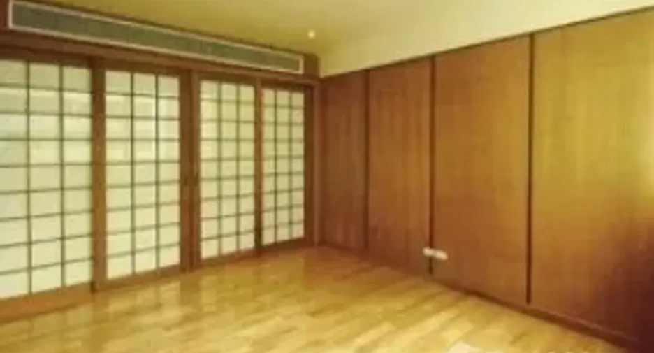 Wohnung zum Kauf mit 3 Zimmer in Khlong Toei, Bangkok