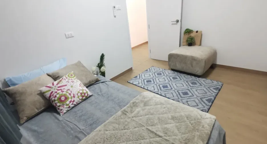 For rent 3 bedrooms townhouse in Sam Khok, Pathum Thani