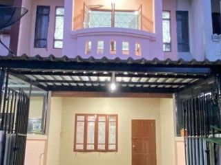 For sale 3 bedrooms townhouse in Mueang Nakhon Pathom, Nakhon Pathom