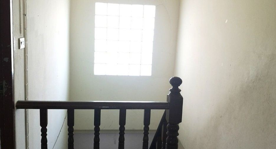 出租 5 卧室 独立屋 在 Mueang Nakhon Pathom, Nakhon Pathom