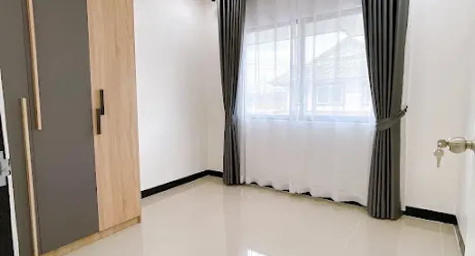 À vendre 3 chambres maison de ville à Khlong Luang, Pathum Thani