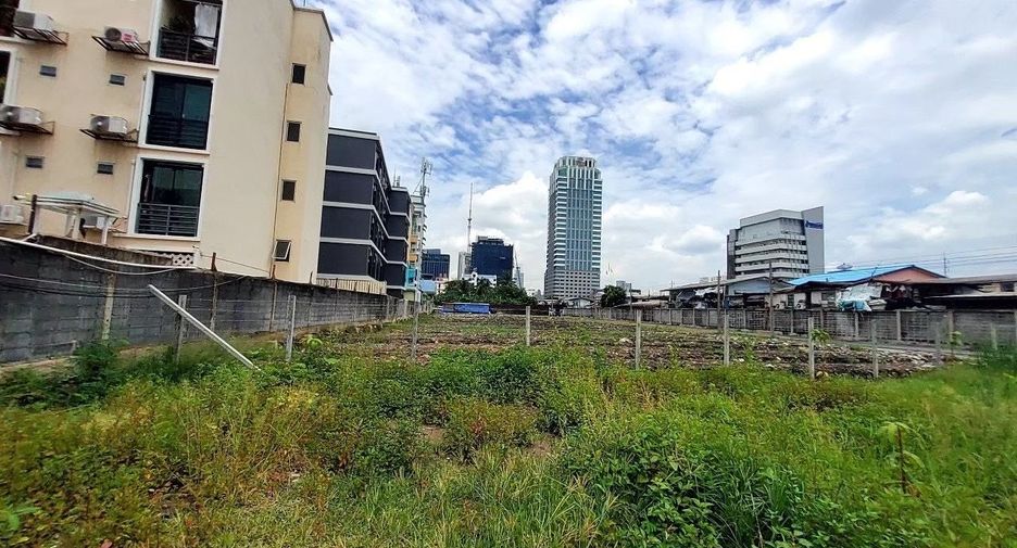 For sale land in Phaya Thai, Bangkok
