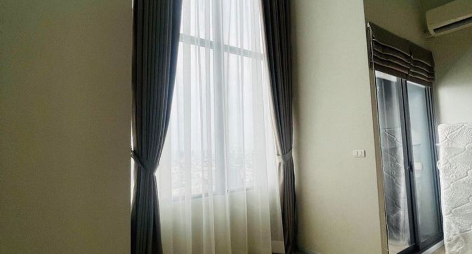 For sale 1 bed condo in Khlong Toei, Bangkok