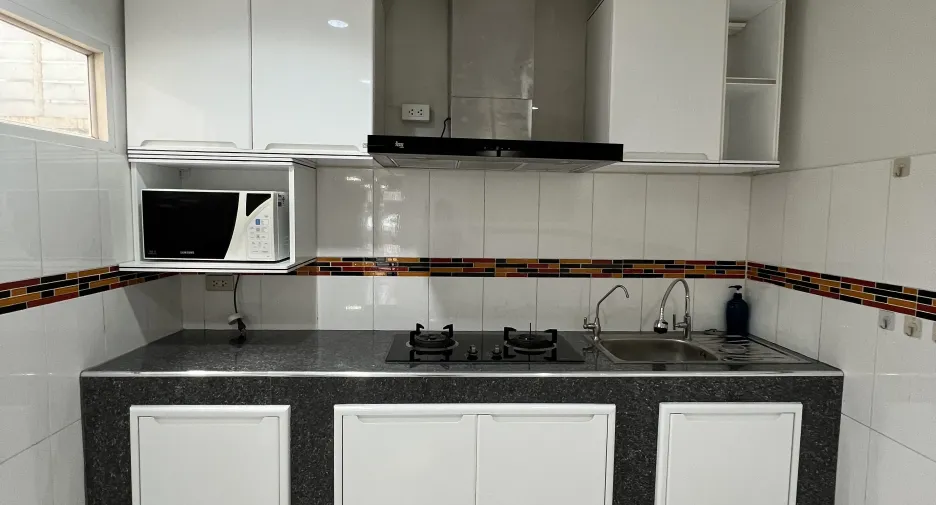 For rent 3 bedrooms townhouse in Pak Kret, Nonthaburi
