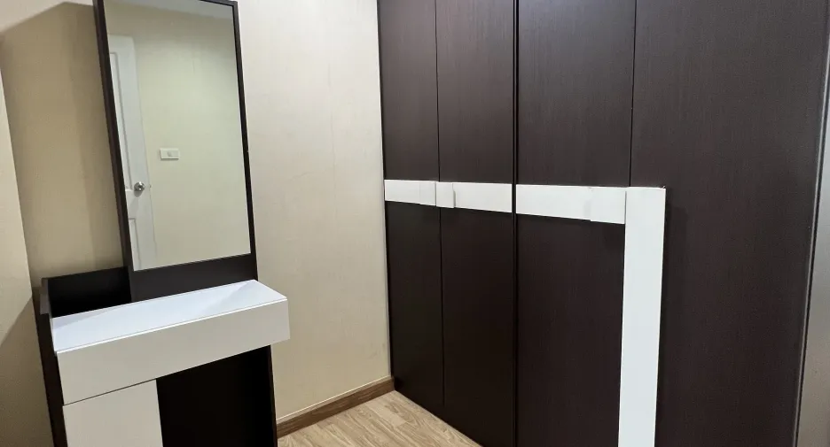 For rent 3 bedrooms townhouse in Pak Kret, Nonthaburi