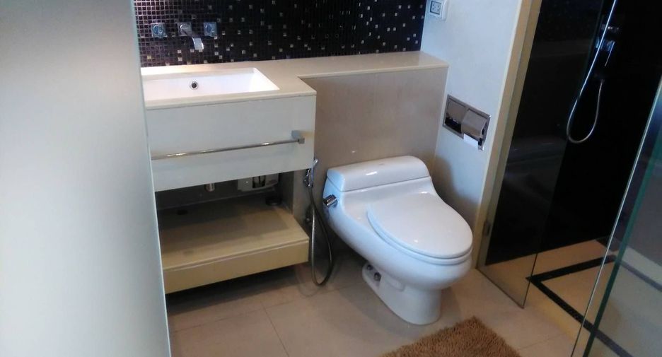 For sale and for rent 1 bed condo in Watthana, Bangkok