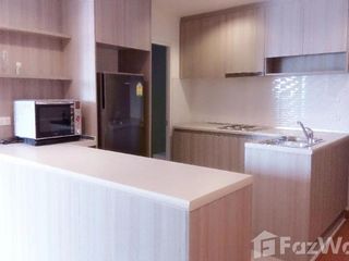 For sale 2 bedrooms condo in Huai Khwang, Bangkok