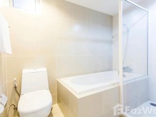For sale 2 bedrooms condo in Huai Khwang, Bangkok
