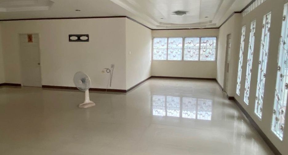 ขาย 4 ห้องนอน บ้านเดี่ยว ใน พานทอง, ชลบุรี