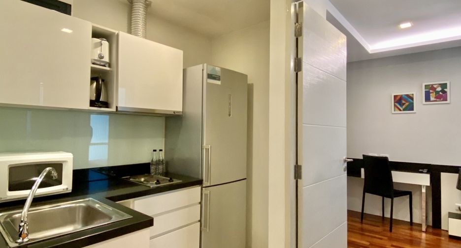 For sale 1 bed condo in Watthana, Bangkok