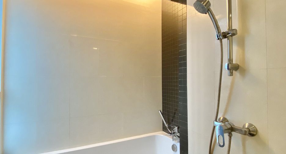 For sale 1 bed condo in Watthana, Bangkok