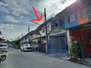 出售 2 卧室 联排别墅 在 Sai Mai, 曼谷