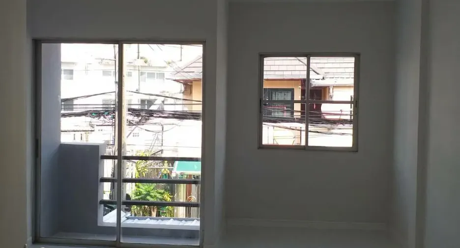 For sale 2 bedrooms townhouse in Sai Mai, Bangkok