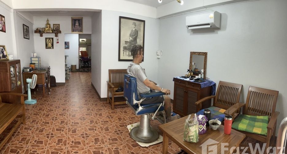 For sale 2 bedrooms retail Space in Nong Muang Khai, Phrae