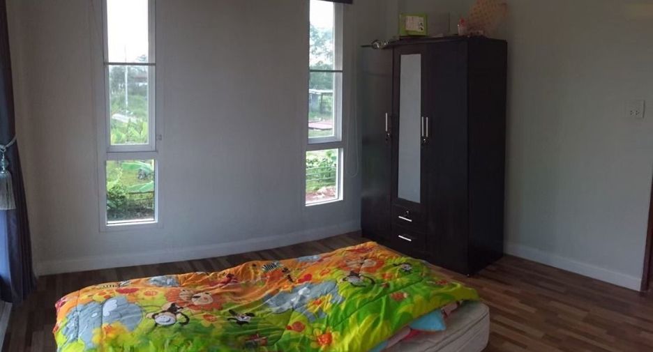 For sale 4 bedrooms house in Mueang Chiang Rai, Chiang Rai