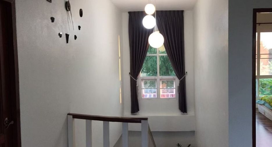 For sale 4 bedrooms house in Mueang Chiang Rai, Chiang Rai