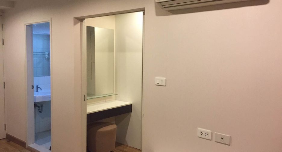 For sale 1 bed condo in Bueng Kum, Bangkok