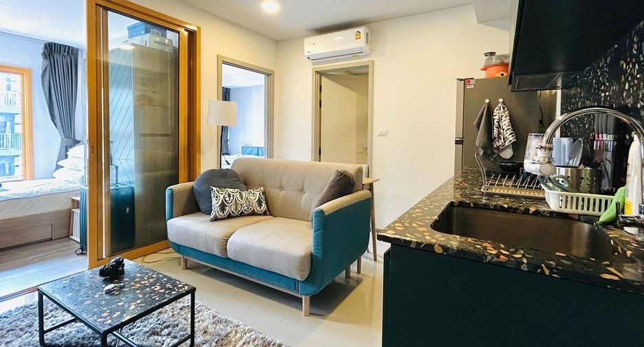 For sale 1 bed condo in Khlong Toei, Bangkok